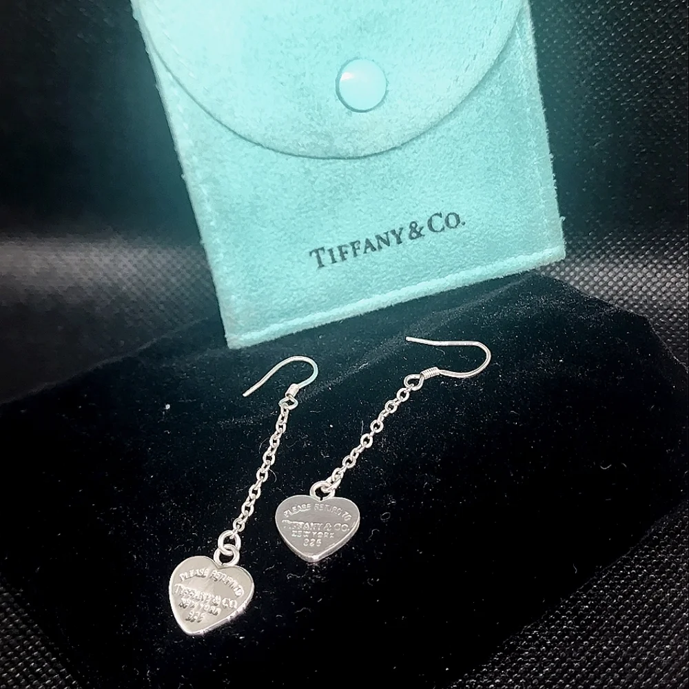 Rare Return To Tiffany & Co. Silver Dangle Heart Earrings - Picture 2 of 3